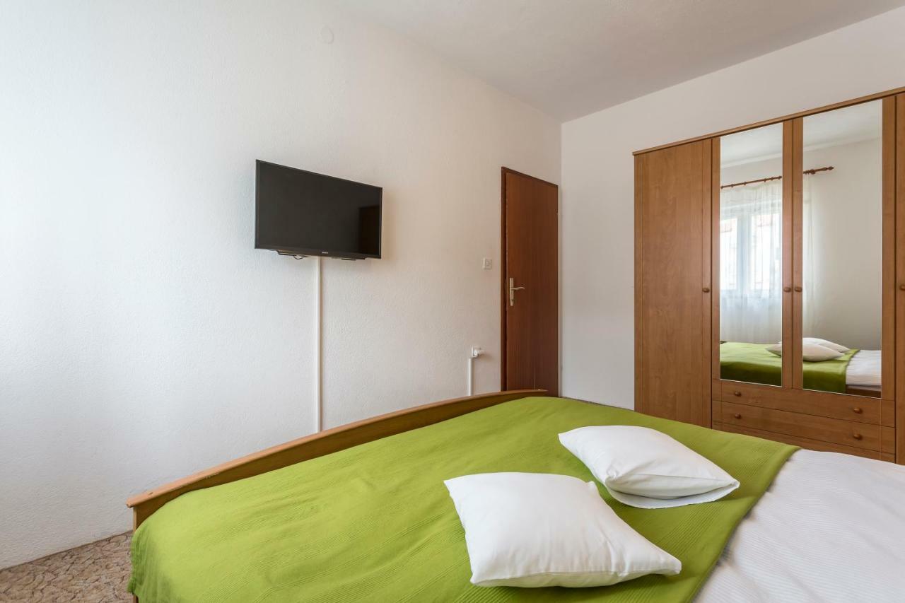 Apartmani Bezma Bol Exterior foto
